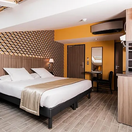 Unique & Hotel
